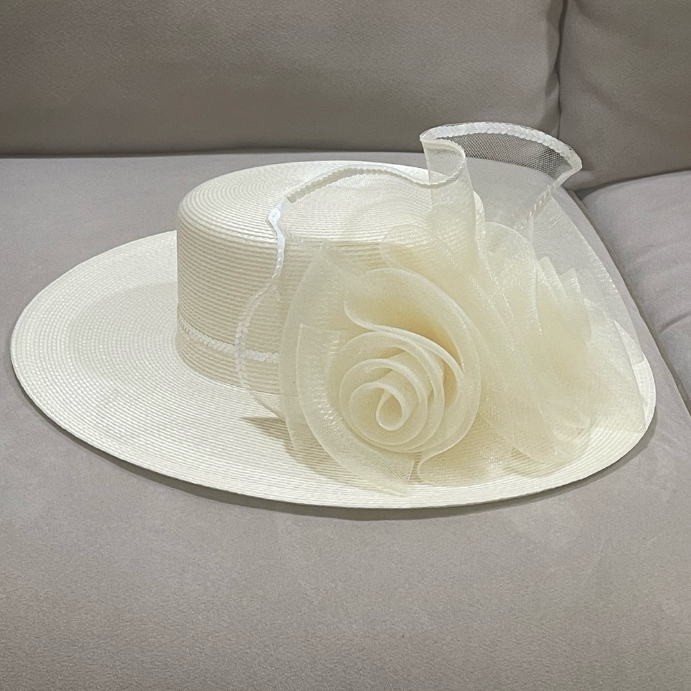 NWT Kathy Jeanne Kettle Hat With Bow Church Wedding Derby Party Ivory One Size - Picture 9 of 11